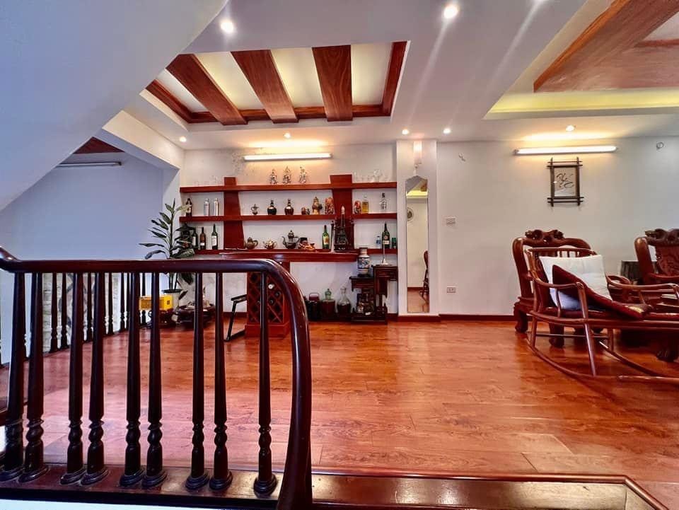Cần bán gấp nhà phố Quan Nhân ô tô đỗ cửa view lộng gió, lh 0967163333
