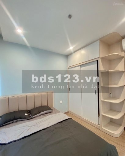 Bán nhà nguyên căn còn mới mặt tiền Âu Cơ, phường 10 Quận Tân Bình
