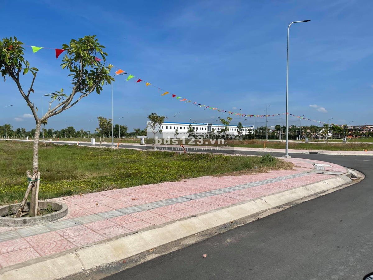 Nóng! Đất nền Uyên Hưng- Tân Uyên chỉ 1 tỷ đồng, ngân hàng hỗ trợ lên đến 70%