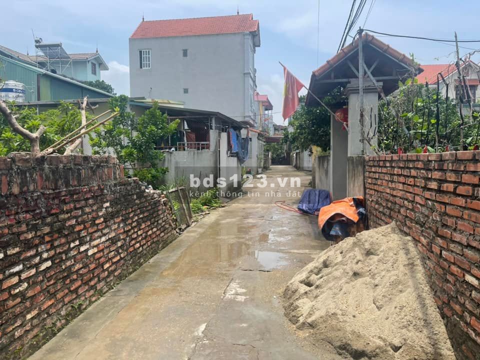 Hoả Tốc ! 65m thôn Đào Xuyên - Đa Tốn - Gia Lâm - Hà Nội . 20m ra đường ô tô tránh