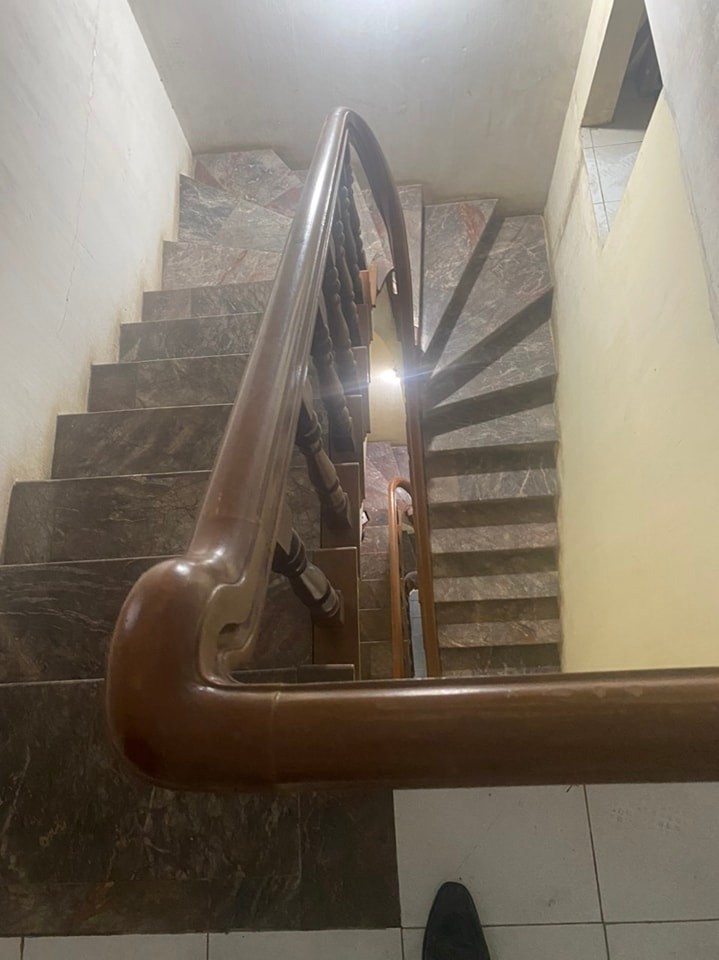 Chính chủ bán nhà phân lô Hoàng Quốc Việt, nhà 4 tầng 56m2 ngõ thông, ô vào được nhà, thông số đẹp.