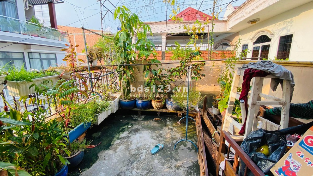 Chỉ vài bước ra mặt tiền Man Thiện dtsd 1362, ngang khủng 8m, hoàn công chính chủ lâu đời giá 12 tỷ