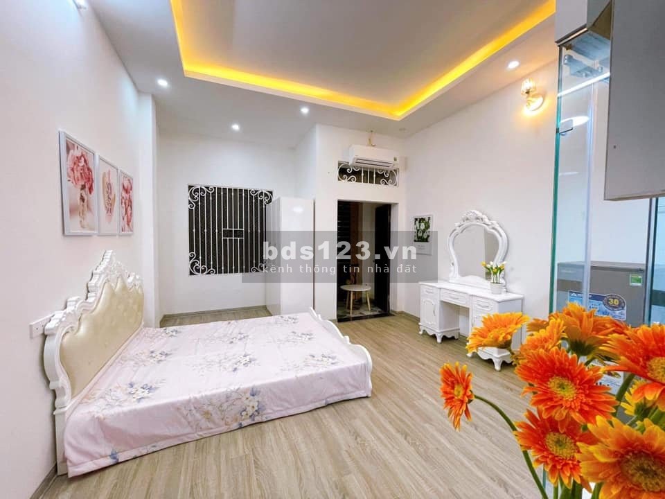 Bán nhà Đội cấn- Ba Đình, 15m ra phố ô tô tránh nhau, 4 tầng, 4.1 m, giá nhỉnh 3.8 tỷ