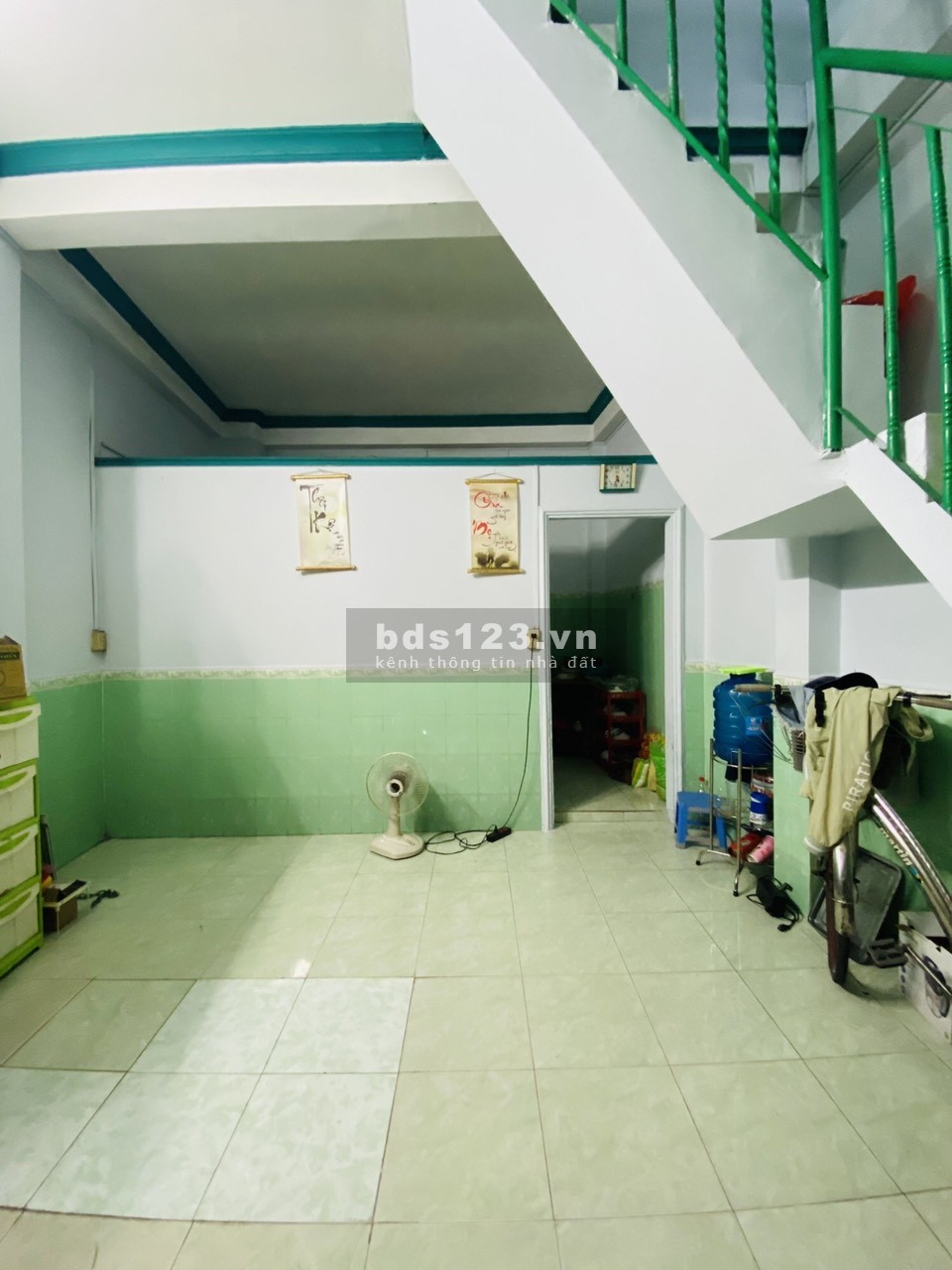 Bình Tân-Bán nhà Hẻm xe tải tránh - hẻm thông, DTSD 65m² x 3 tầng, gái chỉ 2,3 tỷ đồng