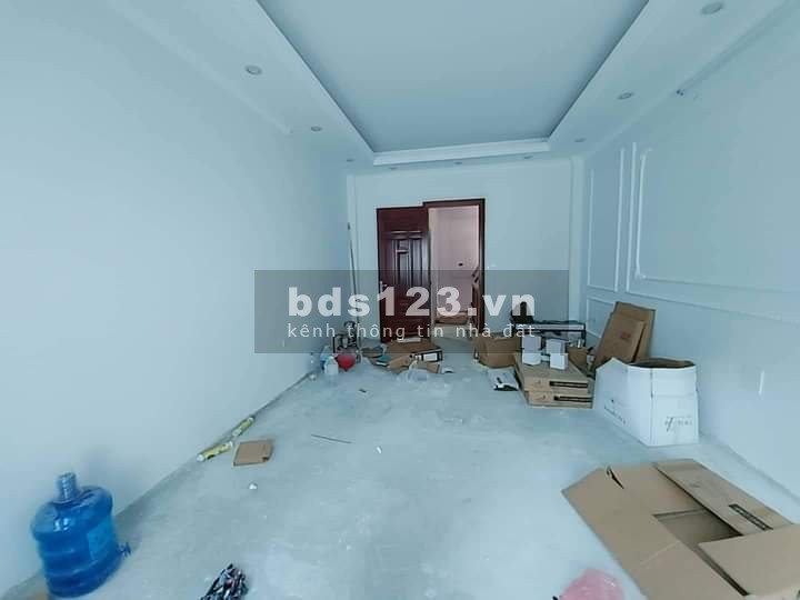 Nhà đẹp thuận lợi Đường 19/5 Văn Quán 5 tầng; Mặt tiền: 3.8m6.5 tỷ Hà Đông.