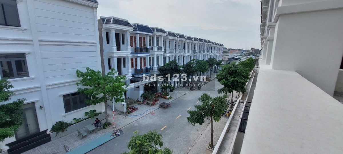 Nhà phố cao cấp giá tốt giá bán chỉ 3tỷ5 nhận nhà vào ở ngay ngân hàng hỗ trợ vay