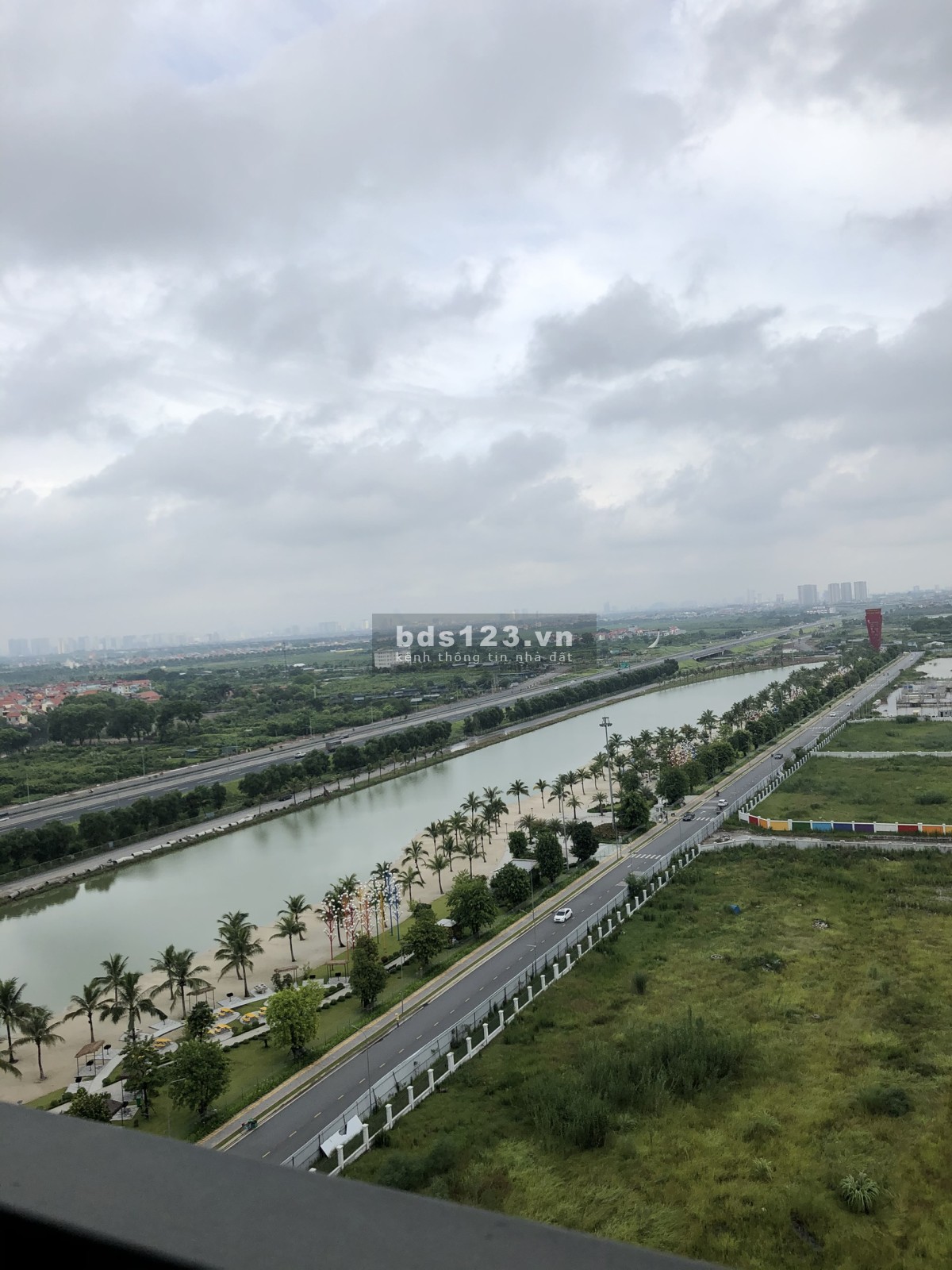 Bán nhanh trong tháng 6 căn hộ 2PN+1 (67m2) Vinhomes Ocean Park giá 1,83 tỷ - view sông San Hô