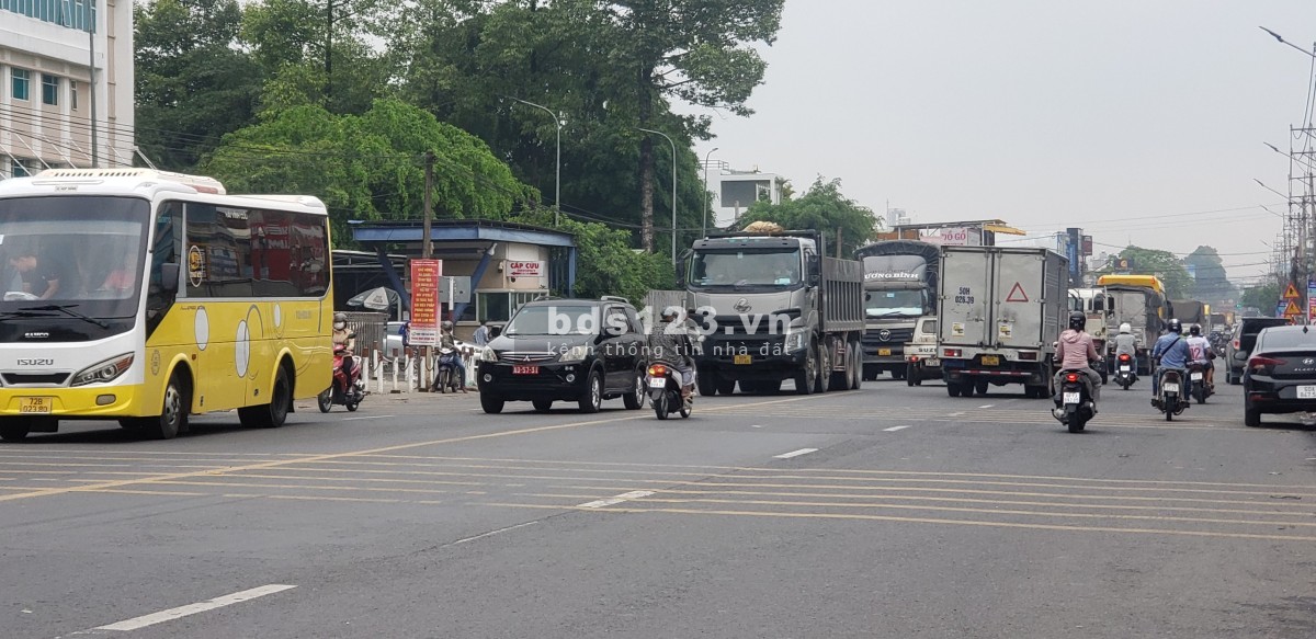 Cần thanh lý nhanh 2 lô mặt tiền đẹp ngay trường cao đẳng y tế Đồng Nai, giá F0 bao lời