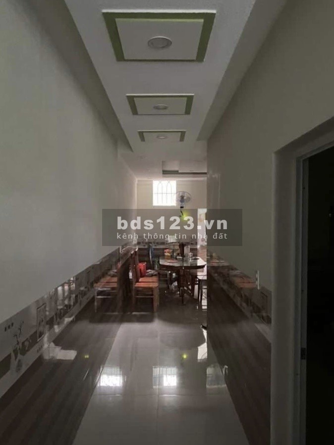 Bán nhà nguyên căn 1 trệt 1 lửng ngã ba Nguyễn Thái Học diện tích 100m2 giá bán 1.75 tỷ