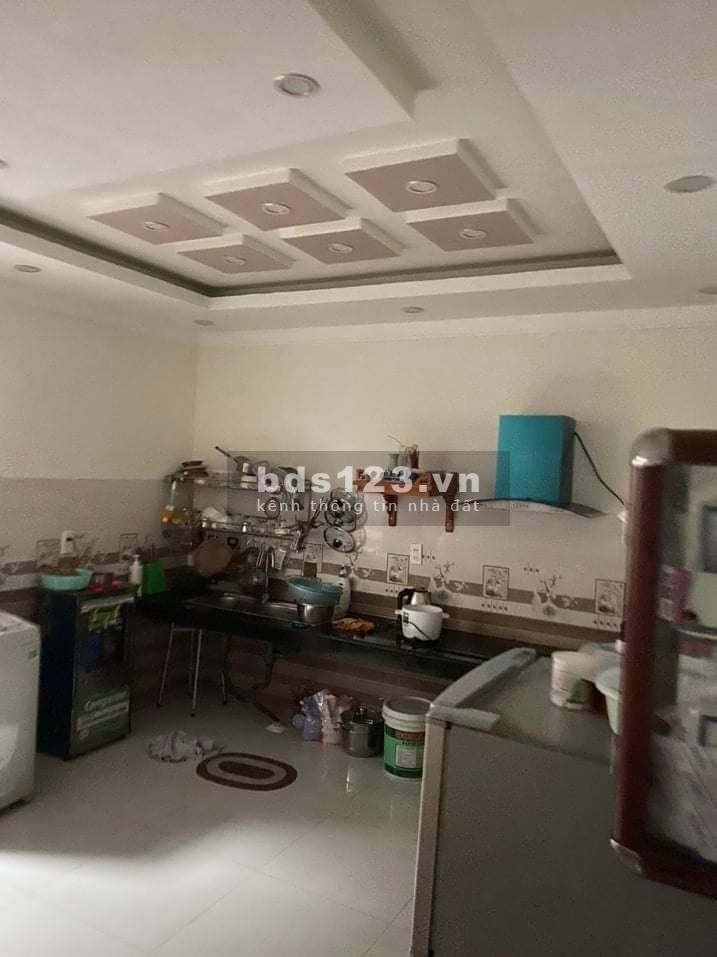 Bán nhà nguyên căn 1 trệt 1 lửng ngã ba Nguyễn Thái Học diện tích 100m2 giá bán 1.75 tỷ