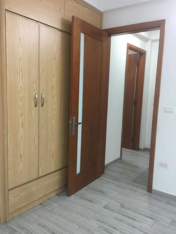 Nhà Láng Hạ 5 tầng ngõ thông cách phố kinh doanh sầm uất 40m giá chỉ 5,3 tỷ đồng