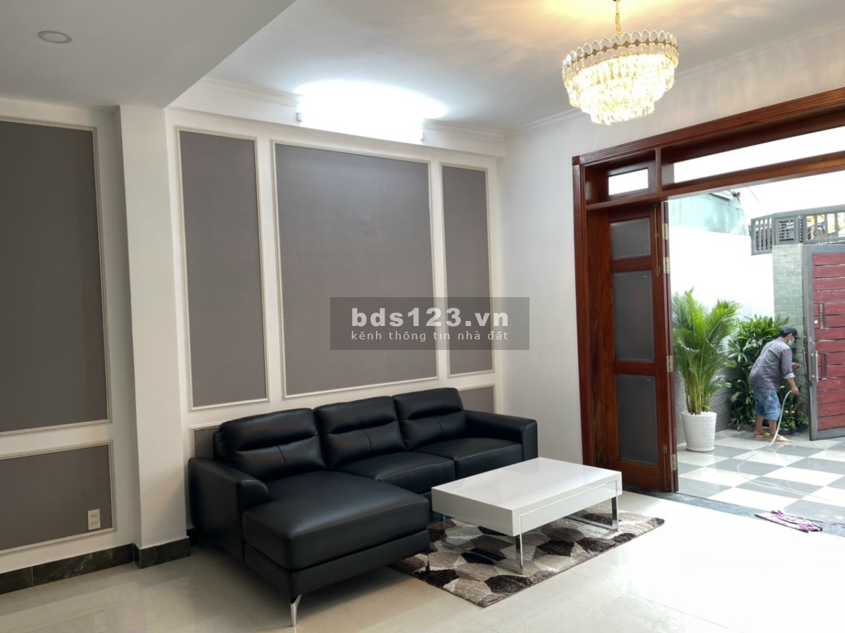 Bán biệt thự hẻm xe hơi Cách Mạng Tháng 8, Quận 10, Dt: 5,5 x 25m, giá 16,5 tỷ TL