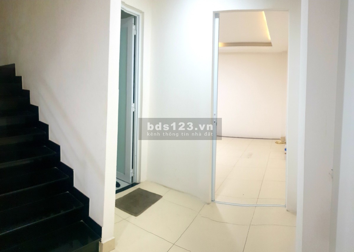 Cho thuê mặt bằng đối diện chung cư osimi tiện ích đủ giá tốt đầu tư sinh lời