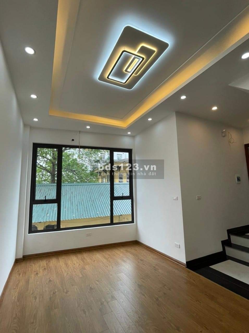 Ô tô kinh doanh bất chấp ngõ thông nhà đẹp ở luôn, đúc kiên cố lh 0966963387