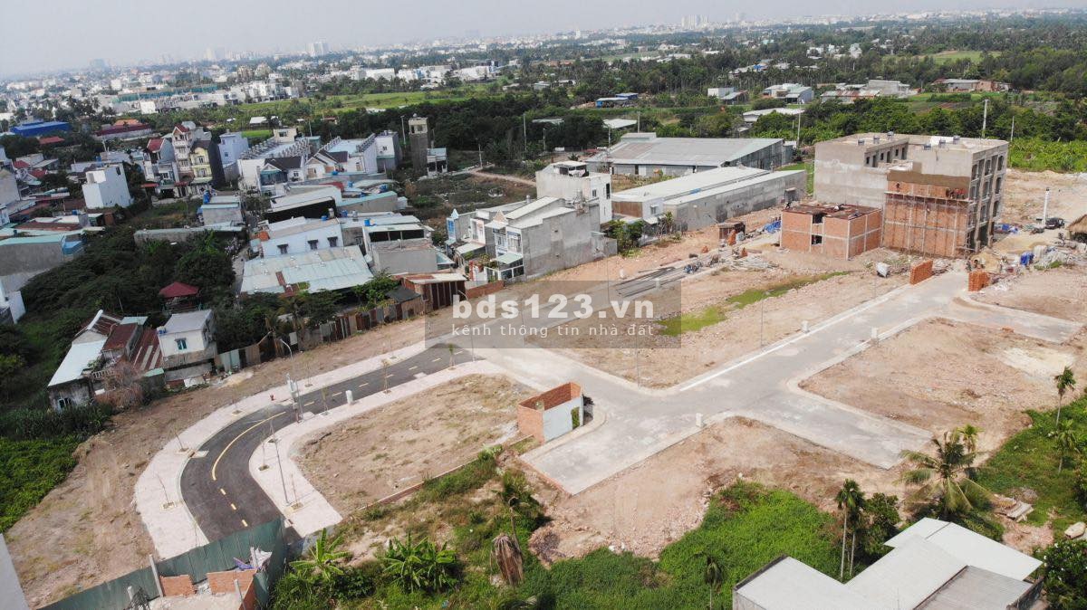 Cần bán gấp đất nền diện tích sử dụng 80m2 tại Bến Cầu- Tây Ninh