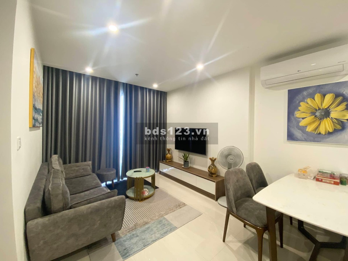 Cần Bán chung cư 2PN, đầy đủ nội thất tại đô thị Vinhomes Grand Park, Quận 9