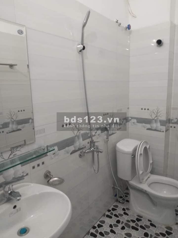 Siêu phẩm giá chỉ 5 tỷ có ngay nhà phố Trích Sài đúc 5 tầng 43m2 lô góc