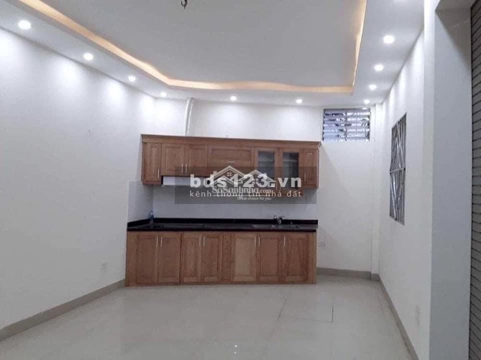Bán gấp nhà Minh Khai gần ô tô dtsd 40m2, 5 tầng mt khủng 11m, giá 4.5 tỷ, có bớt lộc