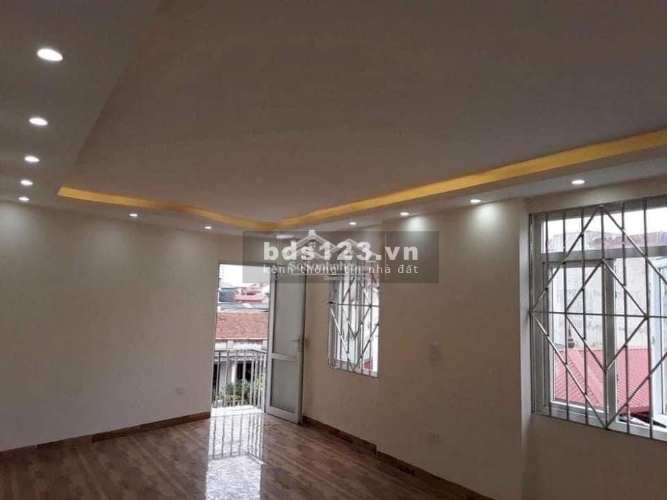 Bán gấp nhà Minh Khai gần ô tô dtsd 40m2, 5 tầng mt khủng 11m, giá 4.5 tỷ, có bớt lộc