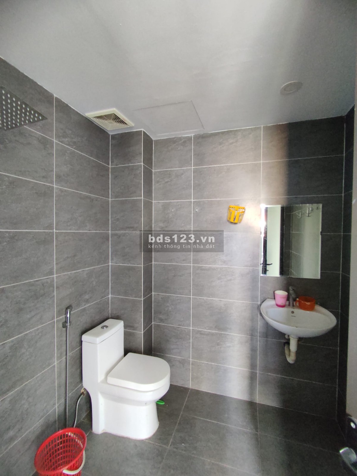 Bán Nhà đường Khương Đình, DT 42m² x 6 tầng, giá bán 6,3 tỷ đồng