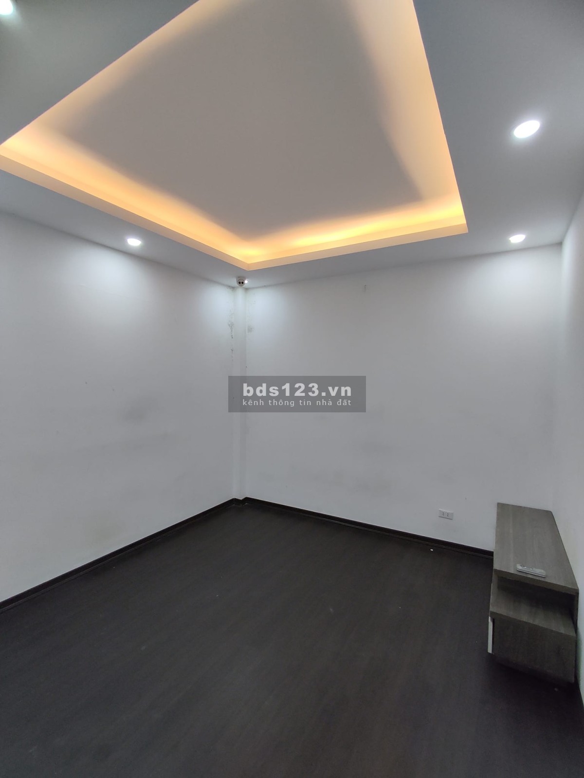 Bán Nhà đường Khương Đình, DT 42m² x 6 tầng, giá bán 6,3 tỷ đồng