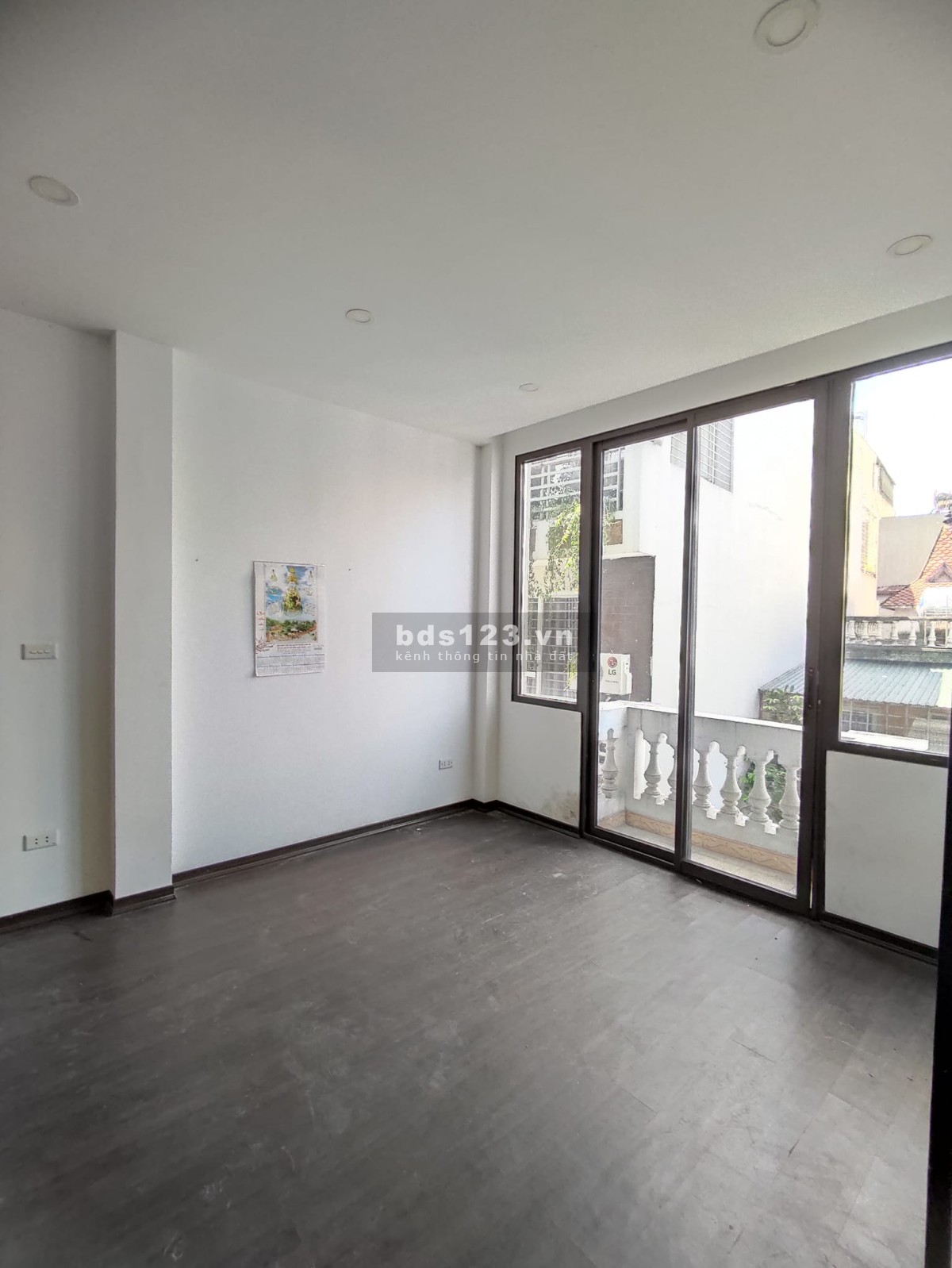 Bán Nhà đường Khương Đình, DT 42m² x 6 tầng, giá bán 6,3 tỷ đồng