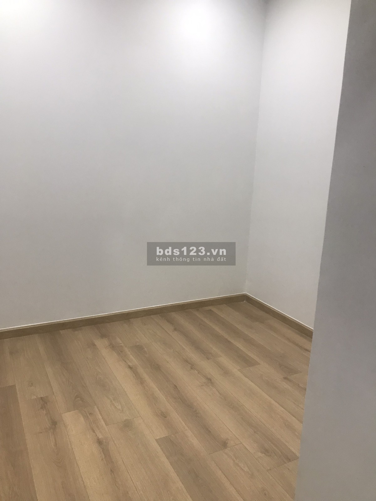 Cho thuê căn hộ 2PN/1WC Bcons Garden: 4,5tr/tháng - cọc 1T - HĐ:1 năm, Miễn Phí Quản lý 1 năm.
