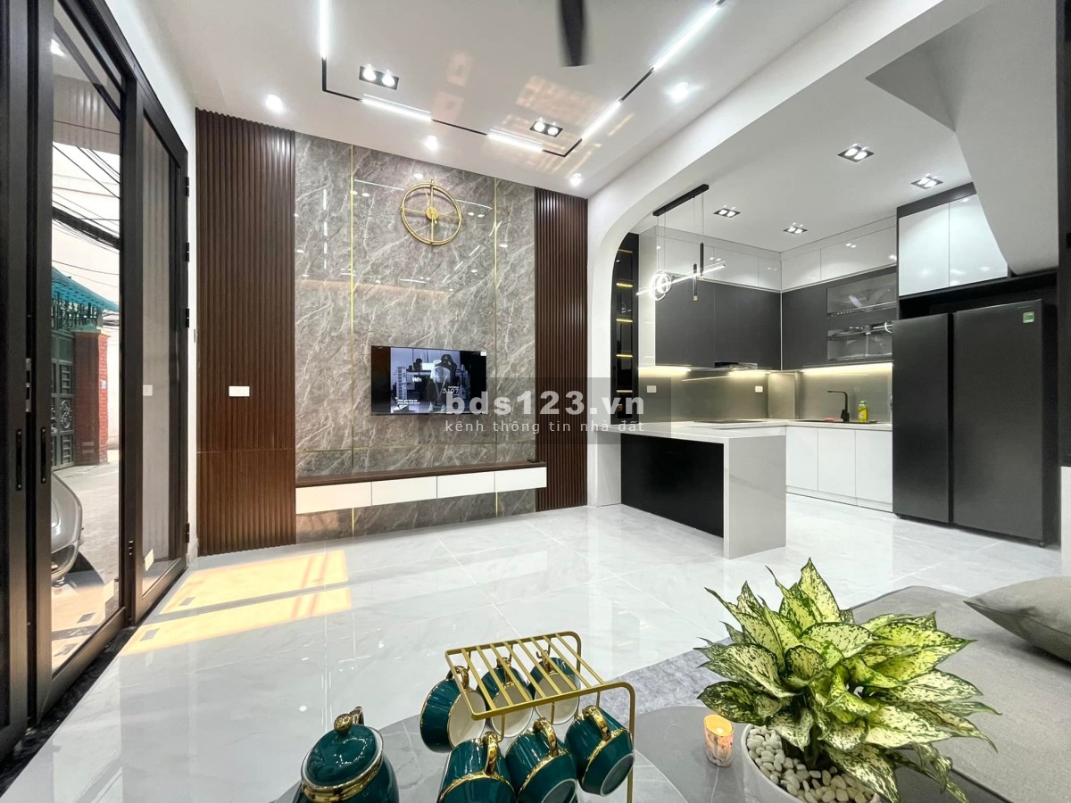 Bán tòa nhà phố Nguyên Hồng, Huỳnh Thúc Kháng, lô góc, ô tô tránh, 7 tầng thang máy, giá 25.5 tỷ