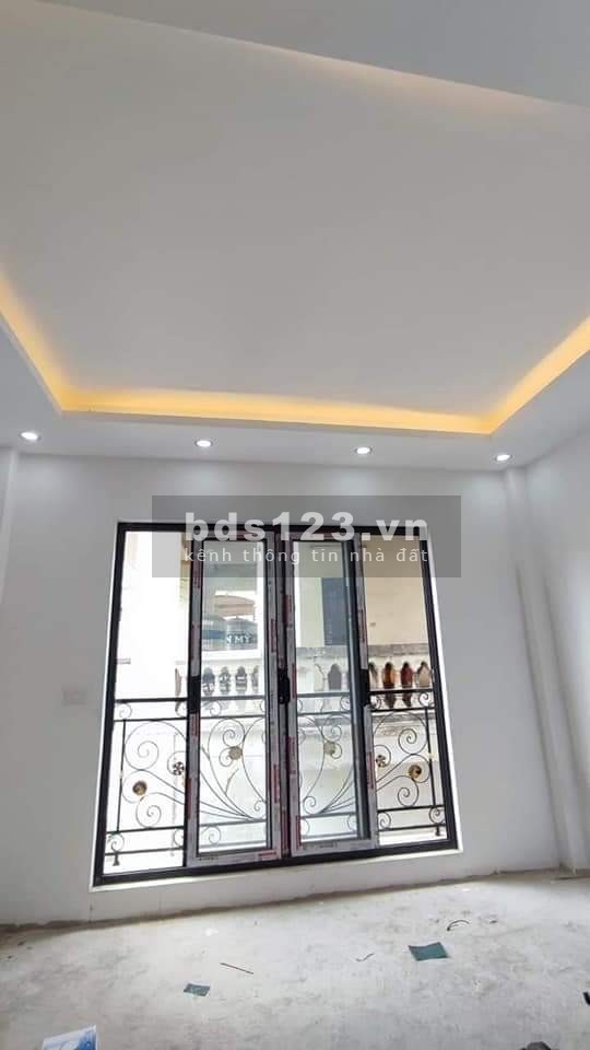 Bán nhà đẹp Xa La- Hà Đông diện tích: 40 m 4 tầng mặt tiền: 4 m giá: 3.95 tỷ