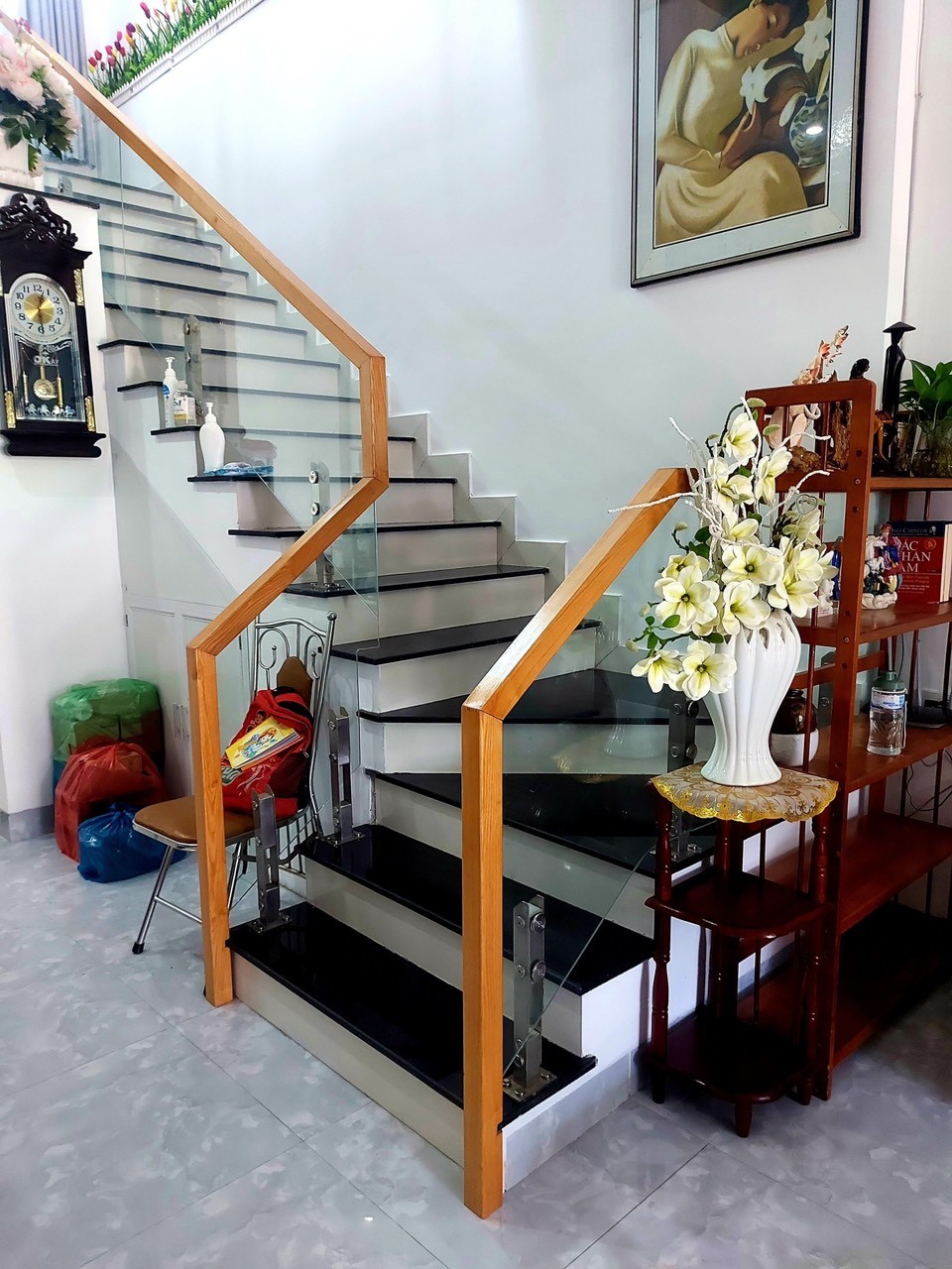 Nhà đẹp ven biển, khu du lịch non nước DTSD 110m² giá chỉ 4 tỷ mốt