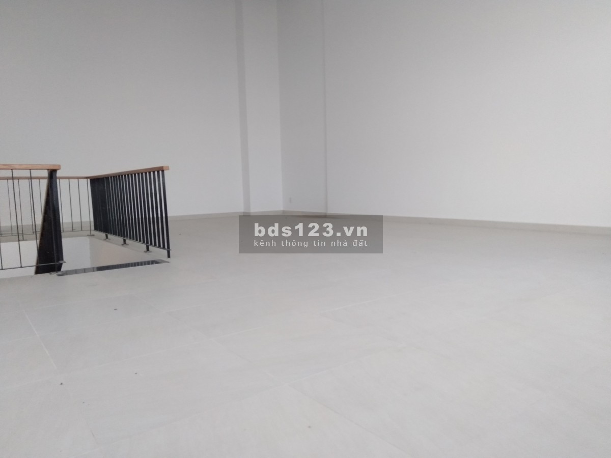 Bán shophouse có sổ gía chỉ 40 triệu/m2, tặng nội thất 300 triệu nhà mới 100%, đầu tư sinh lời