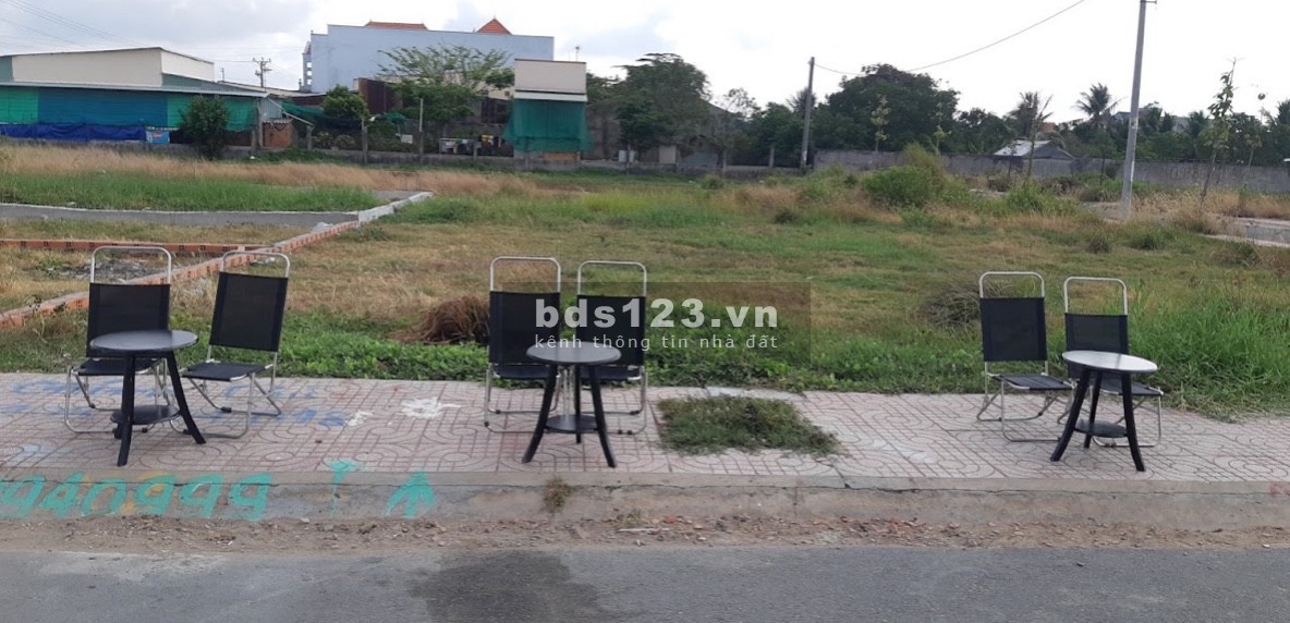 Đất mặt tiền Trần Văn Giàu, thổ cư, đã có sổ pháp lý chính chủ, giá tốt đầu tư