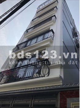 Nhà trung tâm Quận Hai Bà Trưng giá bán 5.8 tỷ, ô tô vào nhà kinh doanh sầm uất