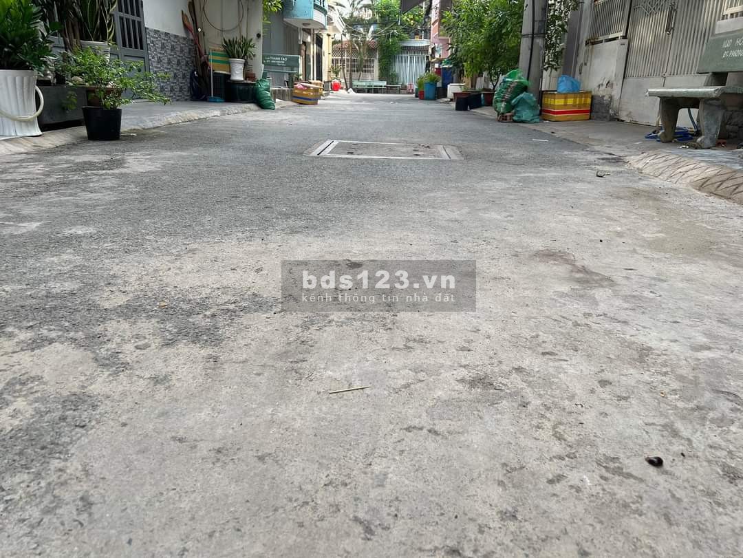 Bán nhà Nguyên Hồng diện tích 58m2 xe hơi ngủ trong nhà giá nhỉnh 6 tỷ