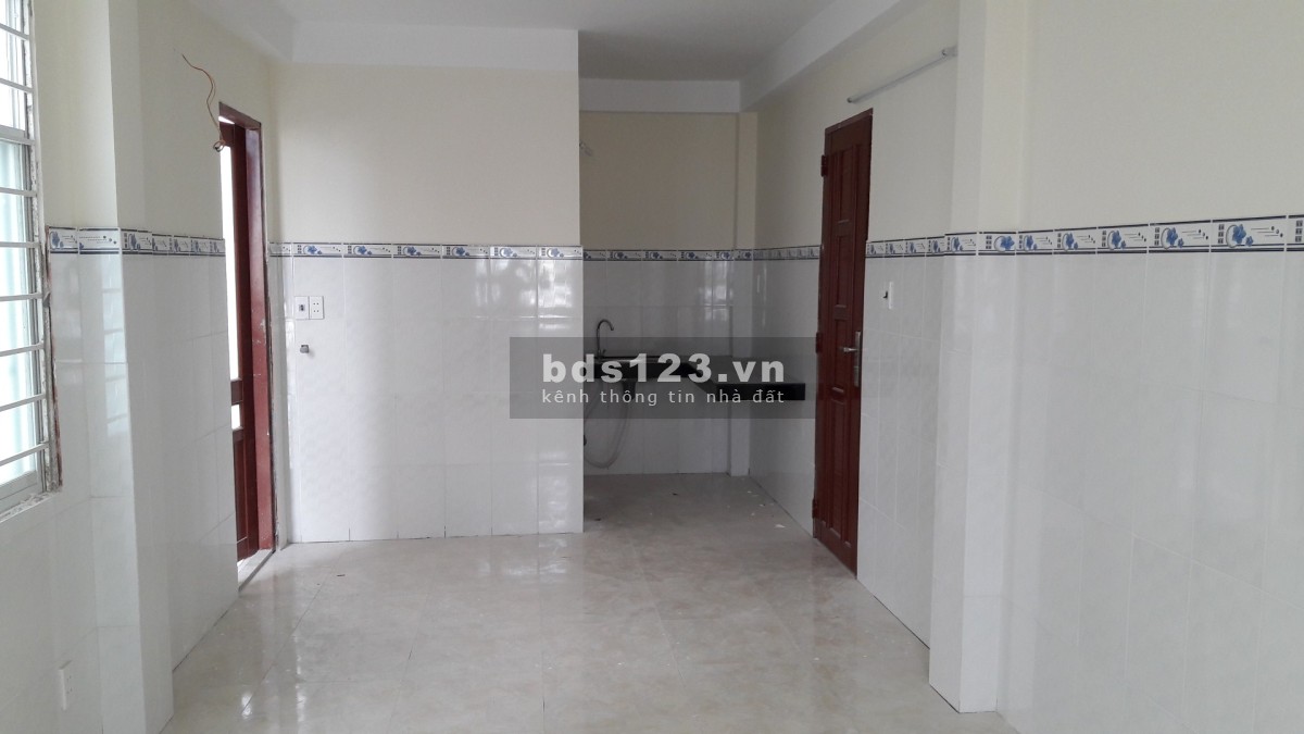 Cho thuê chung cư mini trung tâm SG, khu an ninh, có sân vườn thoáng mát, ban công riêng.