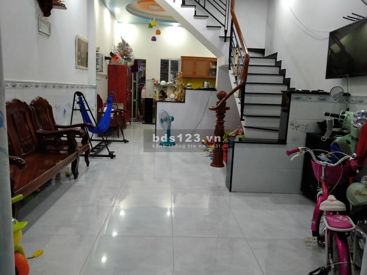 Bán nhà đường Lê Văn Phan Tân Phú, HXH 48m2, 5.2 tỷ, 0901484162