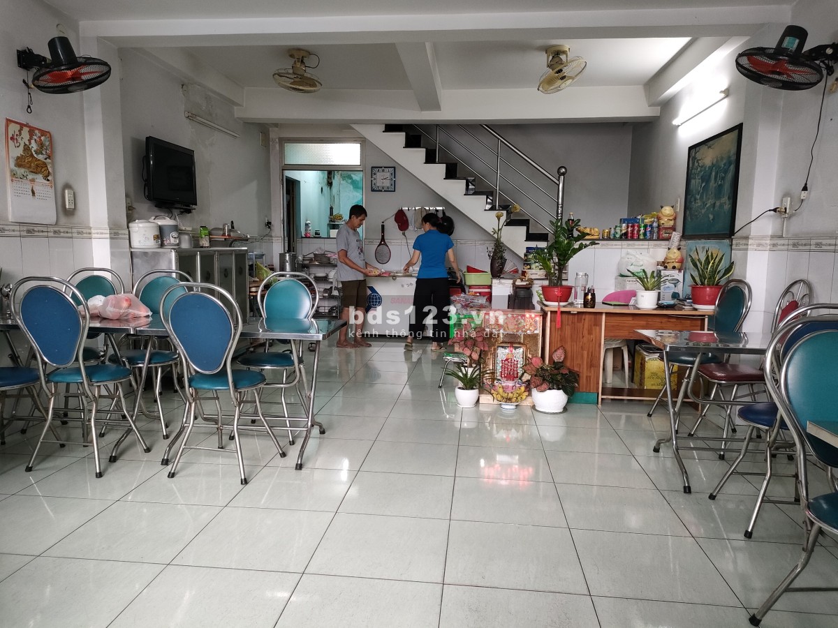 Cho thuê mặt bằng nhà đường kinh doanh ngay ngã 4 Phạm Văn Đồng Linh Đông Thủ Đức