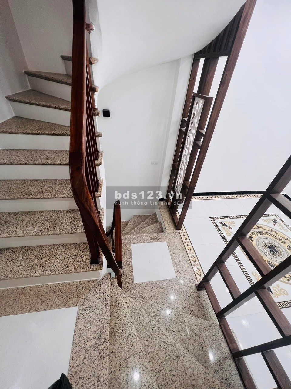 Cần Bán nhà Đường Ngọc Hồi diện tích 33m2 x 4 tầng giá bán chỉ 3.25 tỷ