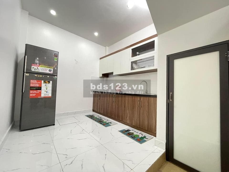 Nhà Tân Mai 4 PN khu an ninh tốt DT 43,5m² giá chỉ 2,9 tỷ đồng