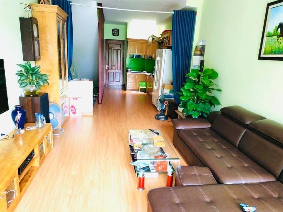 Nhà nguyên căn rộng rãi x 5 tầng, khu dân cư, giá chỉ 4,5 tỷ đồng TL