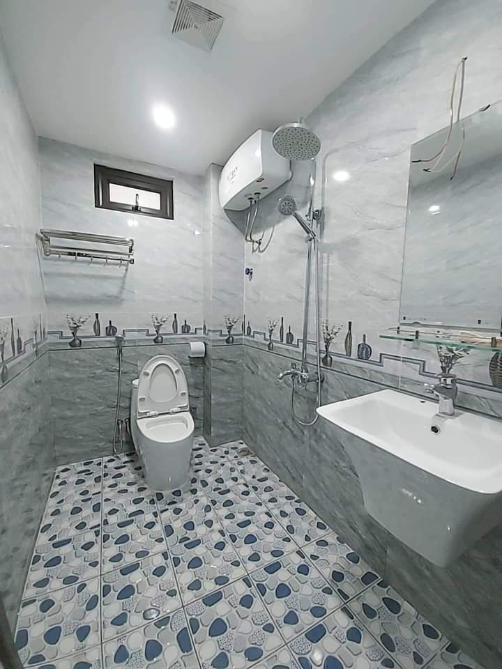 Bán nhà Chính Kinh Quận Thanh Xuân DTSD 52m² x 6 tầng giá chỉ 7,5 tỷ đồng
