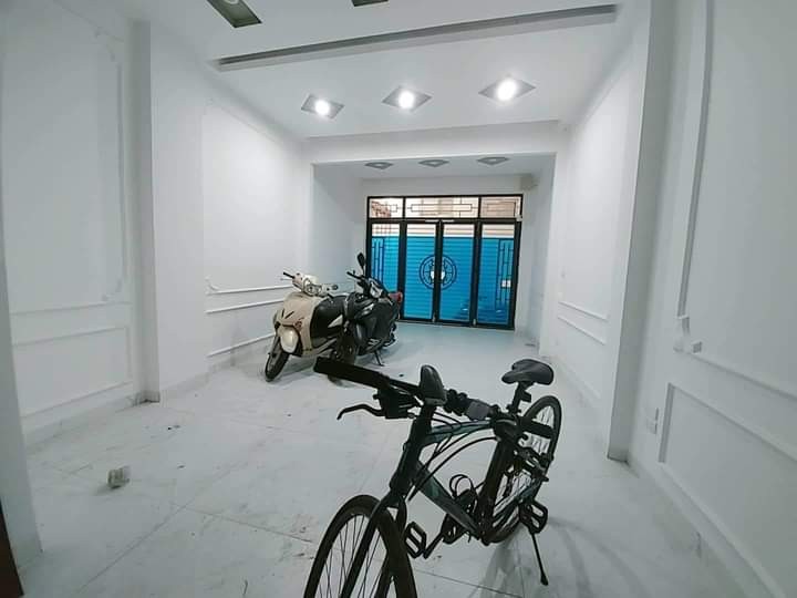 Bán nhà Chính Kinh Quận Thanh Xuân DTSD 52m² x 6 tầng giá chỉ 7,5 tỷ đồng