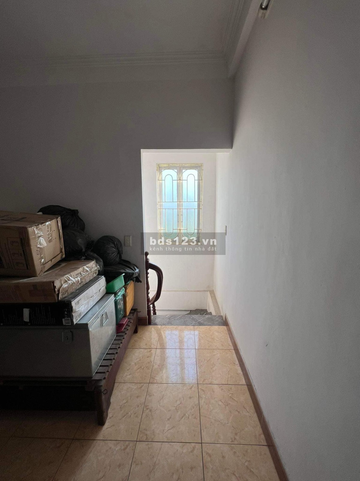Cần bán nhà gấp đường Bằng Liệt dt 39m2 4 tầng giá 2.6 tỷ lh 0984857937