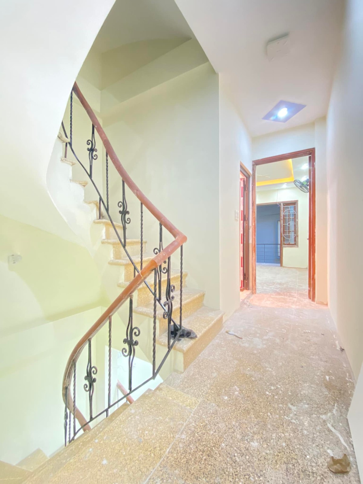 Bán nhà Đống Đa trung tâm đi lại thuận tiện diện tích sử dụng 40m2, giá 4.7 tỷ