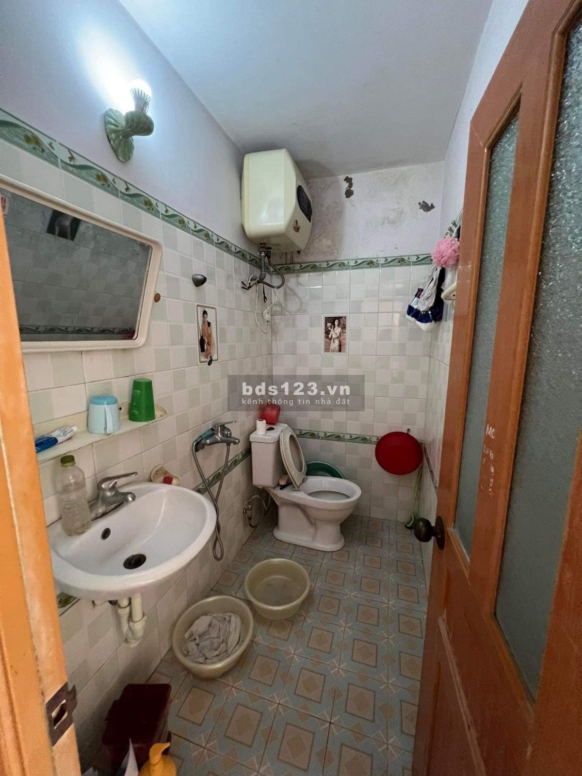 Cần bán nhà gấp đường Bằng Liệt dt 39m2 4 tầng giá 2.6 tỷ lh 0984857937
