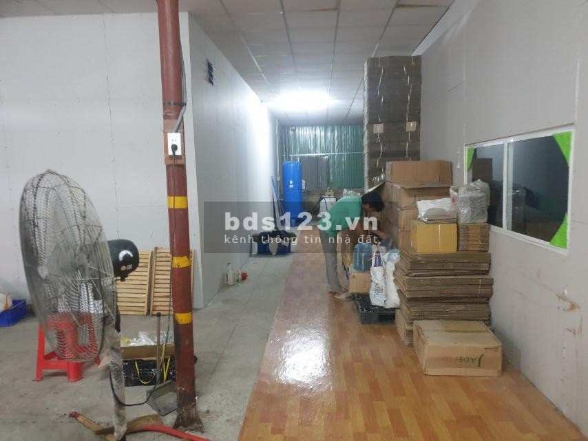 Cho thuê kho xưởng diện tích 850m2 đường Lý Tế Xuyên, phường Linh Đông, Thủ Đức