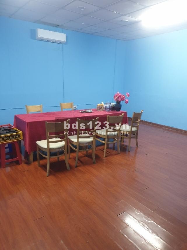 Cho thuê kho xưởng diện tích 850m2 đường Lý Tế Xuyên, phường Linh Đông, Thủ Đức