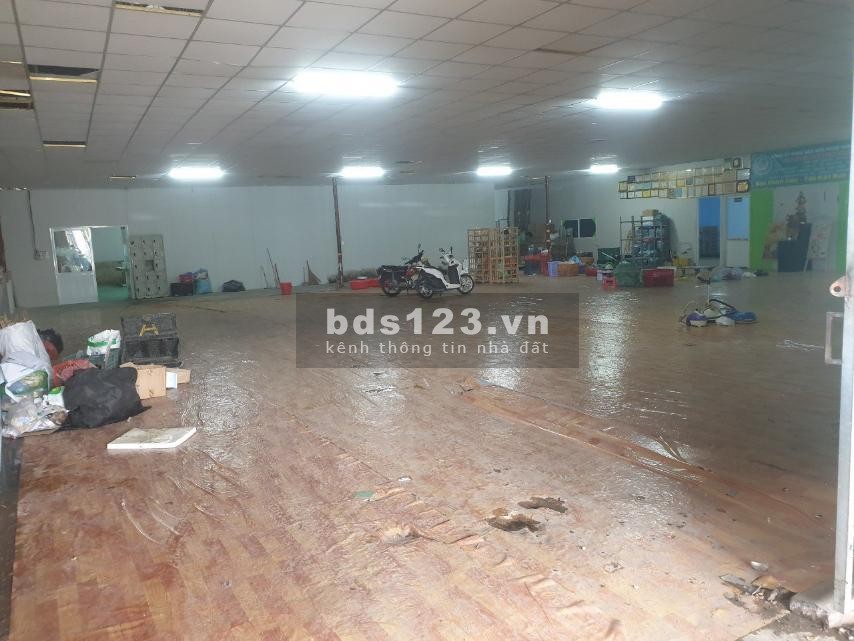 Cho thuê kho xưởng diện tích 850m2 đường Lý Tế Xuyên, phường Linh Đông, Thủ Đức