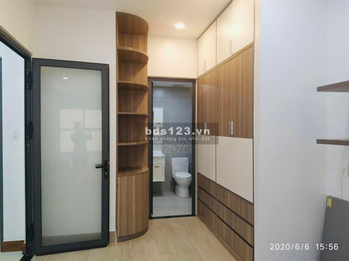 Kẹt tiền bán gấp căn hộ Sunrise City View, Quận 7, view Quận 1 giá 4.2 tỷ