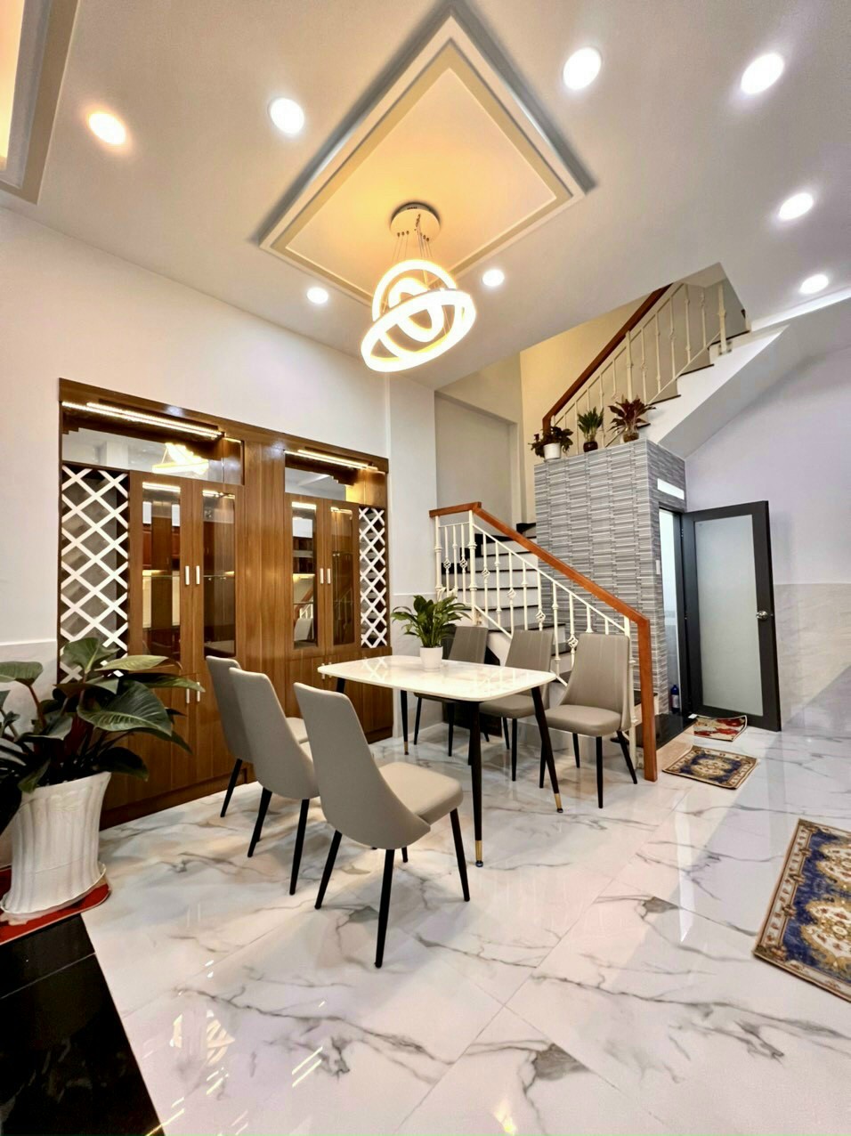 Nhà đẹp mặt tiền nội bộ đường số 16, Bình Hưng Hòa, DTSD 80m² x 3 tầng